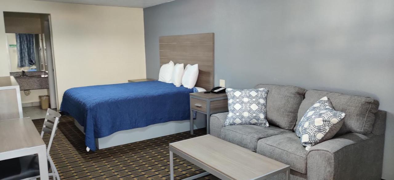 Ameristay Inn & Suites Orange Buitenkant foto