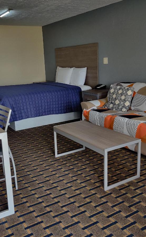 Ameristay Inn & Suites Orange Buitenkant foto